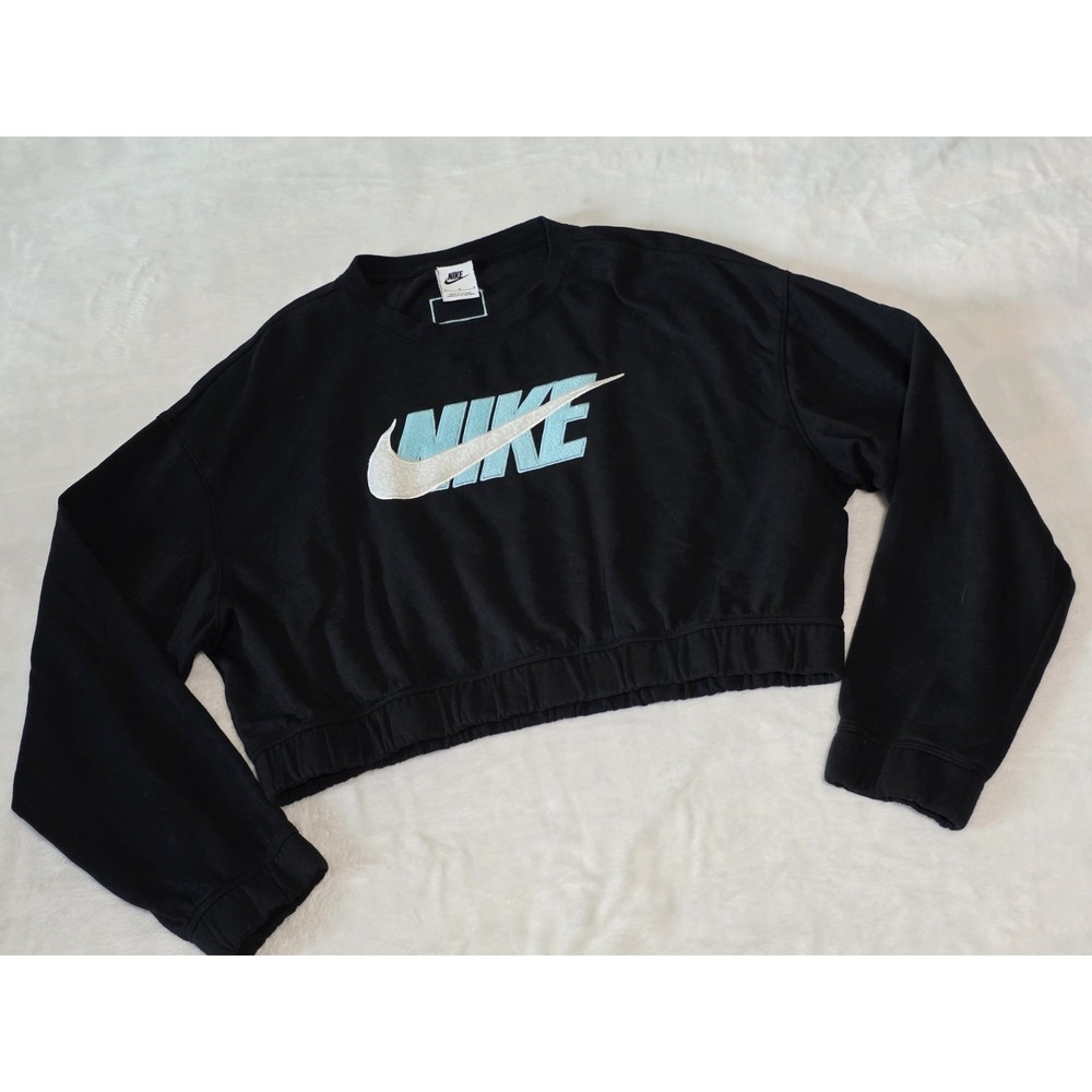 Nike womens medium black sportswear icon clash oversized fleece crop crewneck